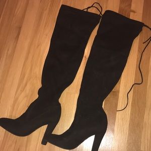 Steve Madden knee high black boots! Size 9!
